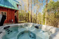 Secluded cabin on Betsie River with hot tub & firepit. Minutes to Crystal Mtn