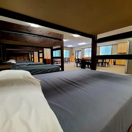 Legacy Lakeside Resort