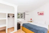 Kilina Hotels in Lecci