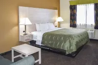 Quality Inn & Suites Brooks Louisville South Hotels in Hillview