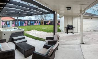Vibrant Getaway Say Hello to the Best of Houston