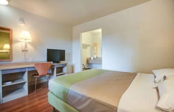 埃爾克頓6號汽車旅館