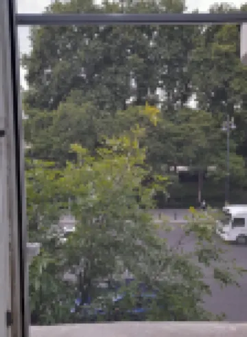 ホワイト シティ ホステル