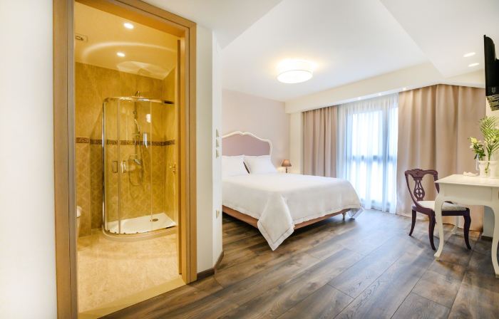 Emerald Suites