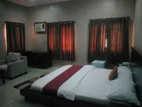 Peak Court Hotels - 3 ดาว