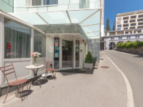 Bon Port Hotels in Montreux