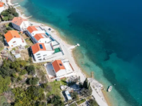 Apartment Bobić Hotels in Slano