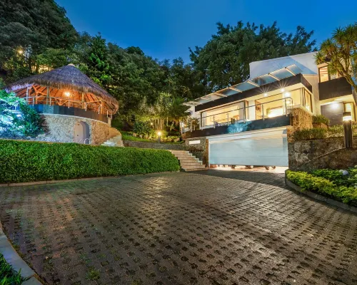 Casa Terracina by Housy Host Hotels in Envigado