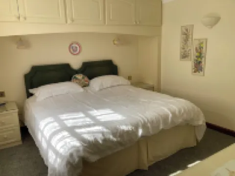 Heron View Riverside Retreat in Peaceful Rural Hamlet near Roman Town, Alcester Hotels in Alcester