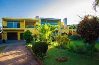 Room in Villa - the Elegant Villa Alexandre Near Ivato Airport Hotels in Talatamaty
