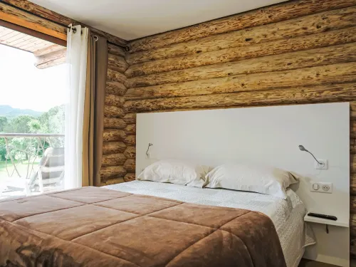 Chalet Simple Hotels in Pietracorbara