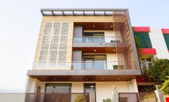 Treebo Premium Inn Luxury Stay