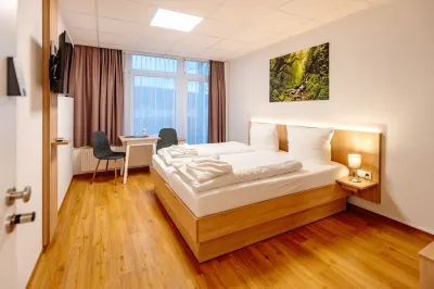 Sonnenschein Hotel & Apartments Hotels in der Nähe von Huwi- Korbwaren GmbH