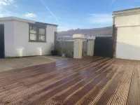 Welsh Retreat with Stunning Views, Sleeps Upto 4 Hôtels à : Trehafod