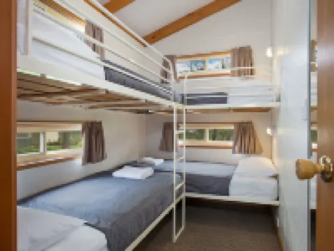 Lake Hamilton Motor Village and Caravan Park Hotels in Hamilton