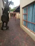 Naisar Holiday Home & Cottage Primrose Hotels in Germiston