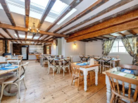 ザ オールド フェザント ホテル オークハムのホテル