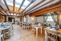 The Old Pheasant Hotel