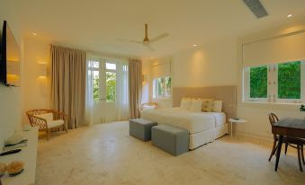 Amazing Golf Villa at Luxury Resort in Punta Cana, Includes Staff, Golf Carts and Bikes