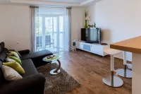 MHリビング - スカンジナビアンリビングドリーム Computer Graphics and Knowledge Visualization周辺のホテル