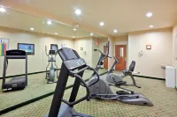 Triple Play Resort Hotel & Suites - gimnasio