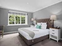 Parklands Country Gardens & Lodges Blue Mountains Hotels in Blackheath