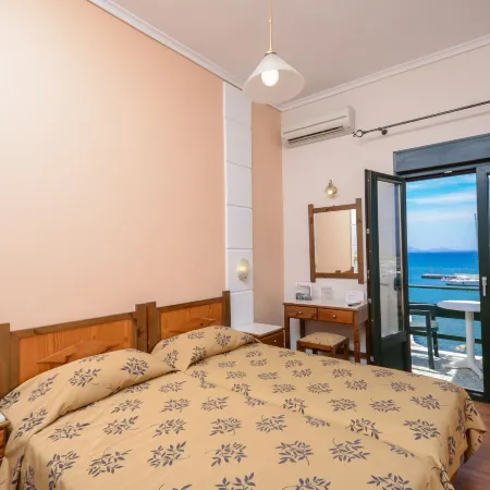 Hotel Coronis