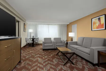 DoubleTree by Hilton Greensboro Airport