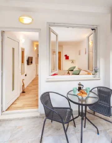 Bis Studio Apartment 3 Hotels in 