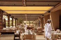91 Athens Riviera, the Resort