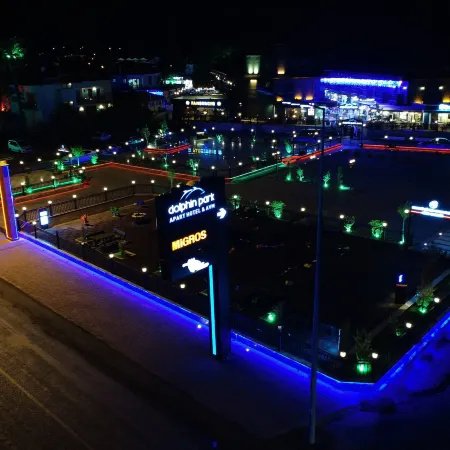 Dolphin Park Hotel