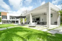 블루 스카이 럭셔리의 오닉스