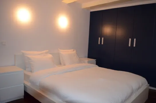 Rembrandtplein Bed & Breakfast
