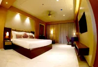 Hotel Pahadi - 3 Sao