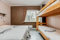 STF Vandrarhem Lärbro Hotels near Stenkyrka Djurpark -B&M Gård