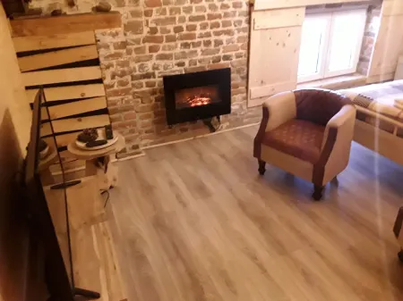 Lomalienne Отели в г. Жее