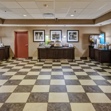 Hampton Inn & Suites Wilder