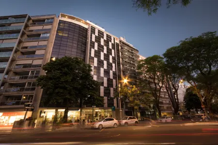 Vivaldi Hotel Loft Punta Carretas Отели рядом с достопримечательностью «Museum of Pre-Columbian and Indigenous»