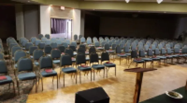 Days Inn & Conf Center by Wyndham Southern Pines Pinehurst