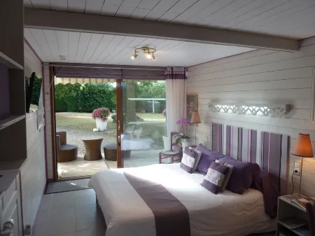 Les Bruyères du Mont Отели в г. Сервон