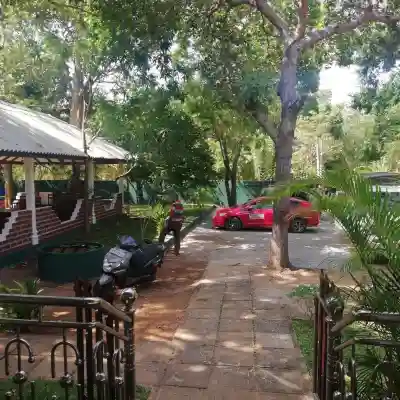 N.L.I. Guest House Hotel Exterior