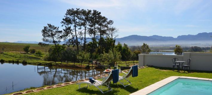 Under Oaks Guest House Hotels in Paarl