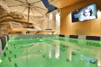 Villasonboard Rock Villa 3 Bed, 3 Bath, Jacuzzi, Seaside Ermioni -  Casas de vacaciones