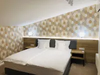 Ermine Suites - Kitchenette