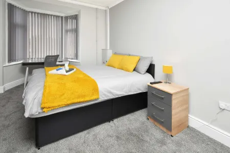 Townhouse @ Bucknall New Road Stoke Отели рядом со станцией Stoke-on-Trent