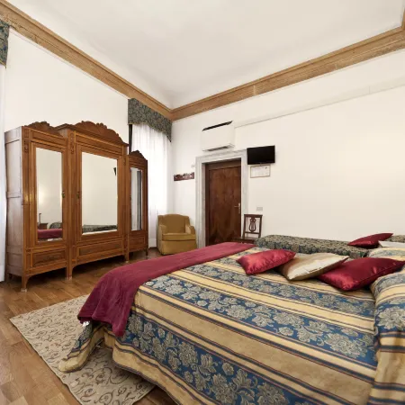Hotel Alla Fava Отели рядом с достопримечательностью «Кастелло»