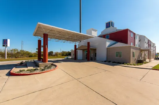 Motel 6-San Antonio, TX - Downtown - Alamo Dome