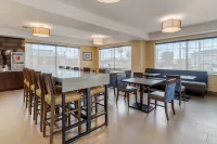 Comfort Suites Baytown I – 10