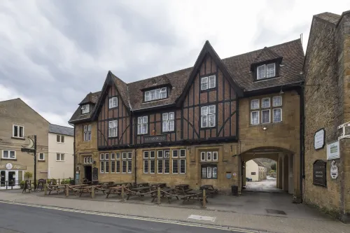 Half Moon, Sherborne by Marston's Inns Hotels in Sherborne