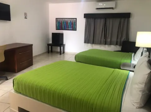 託波洛萬波 馬麗娜酒店